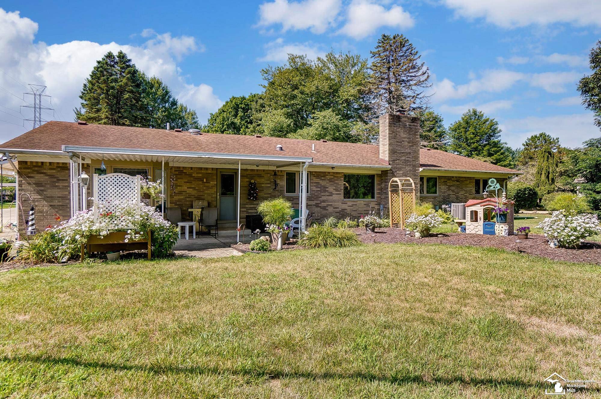 735 East Hurd Road Monroe, MI 48162 - Photo 42 of 51 50148743-5f95b2b0-f038-40aa-9256-c4a6c0171e39.JPG