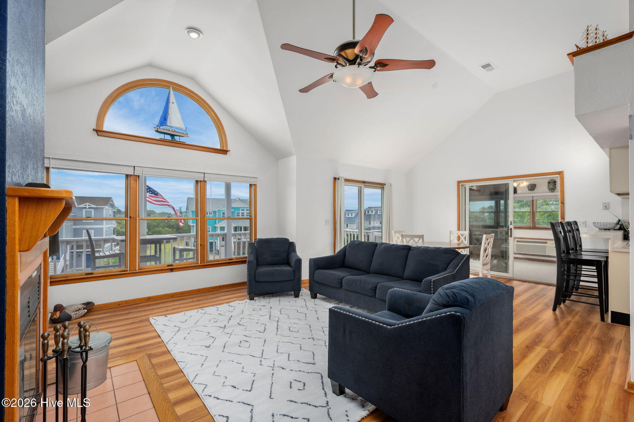 120 Jaycrest Road Duck, NC 27949 - Photo 6 of 77 7-web-or-mls-120-Jaycrest-TL-Living-V4