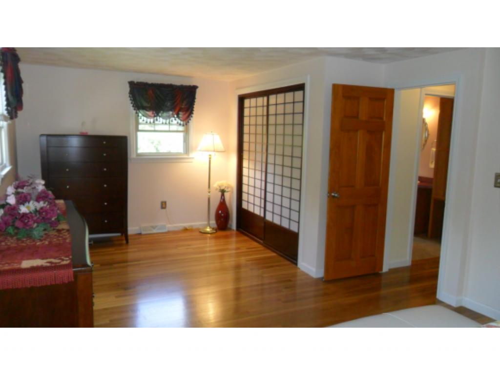 44 Ridgefield Drive Milford, NH 03055 - Photo 15 of 32 Gallery Image 15