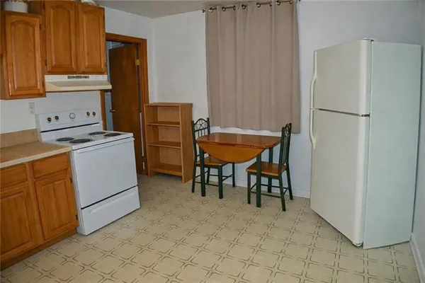 $86,000 | 411a North Pennsylvania Avenue, Apollo, PA 15613