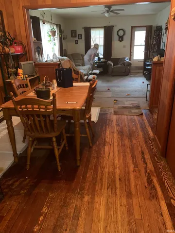 $139,000 | 530 West Spring Street, Bloomfield, IN 47424