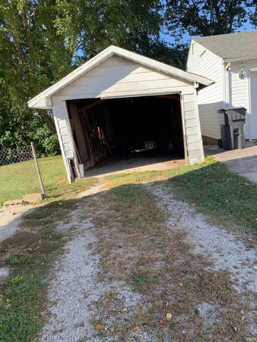 $139,000 | 530 West Spring Street, Bloomfield, IN 47424