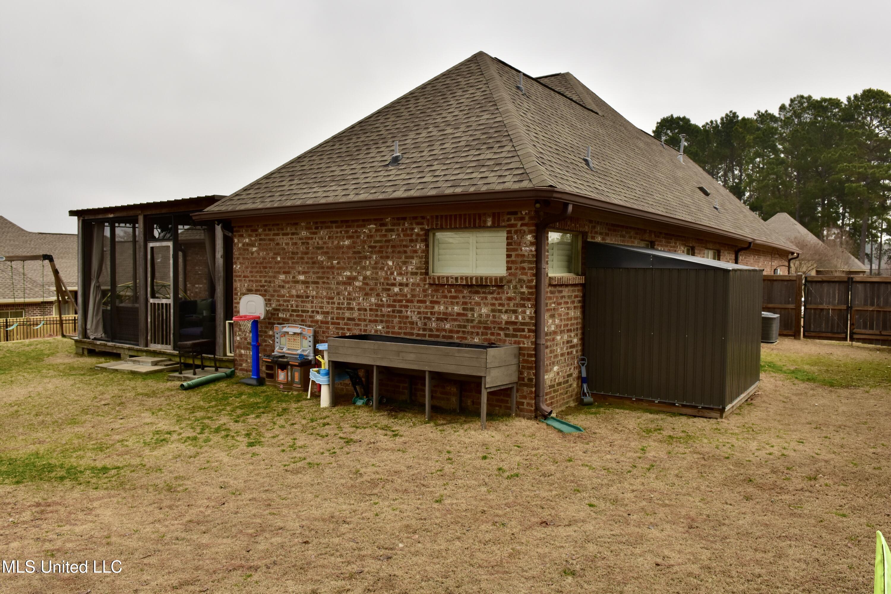 103 Quarles Drive Madison, MS 39110 - Photo 24 of 37 20.5