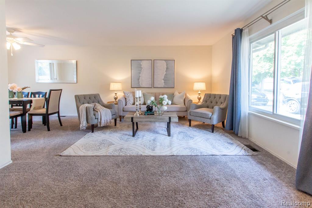 22582 Winfield Road Novi, MI 48375 - Photo 4 of 31