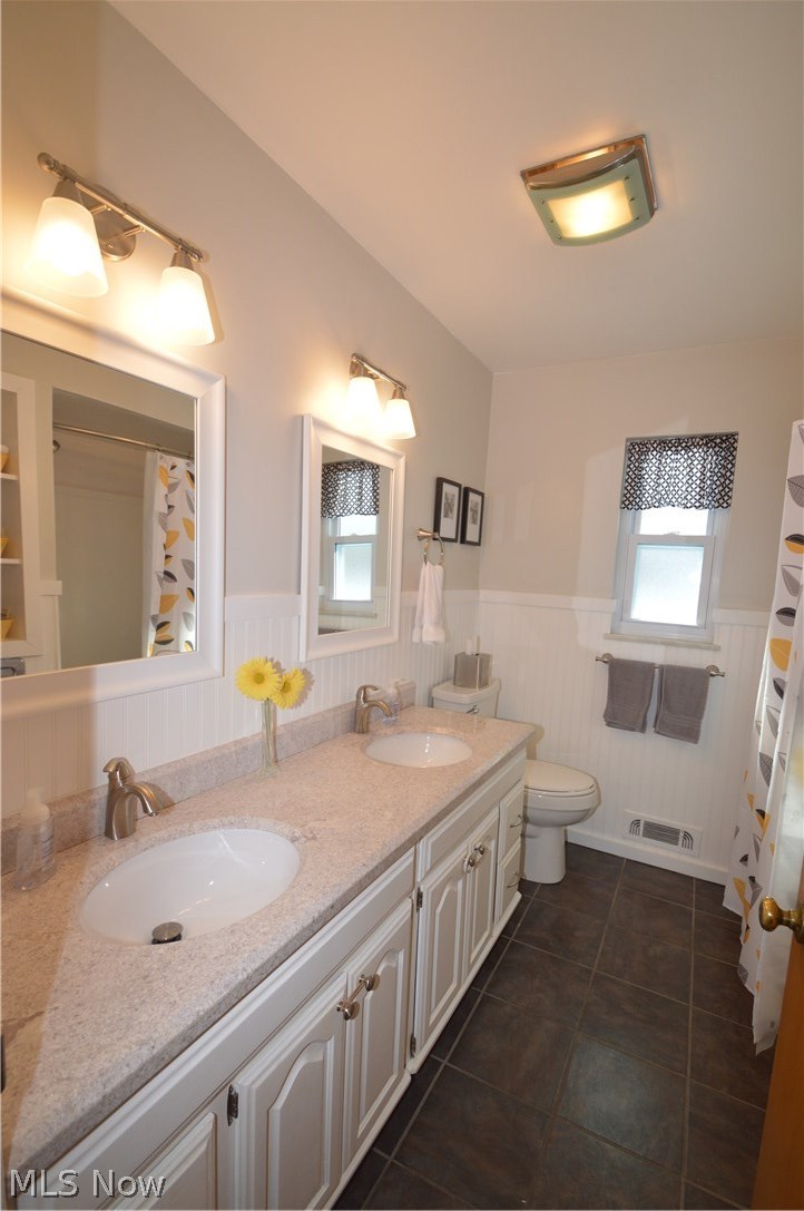 7698 Ragall Parkway Cleveland, OH 44130 - Photo 14 of 27 Gallery Image 14