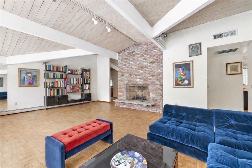 58 Solomon Pierce Road Lexington, MA 02420 - Photo 7 of 34