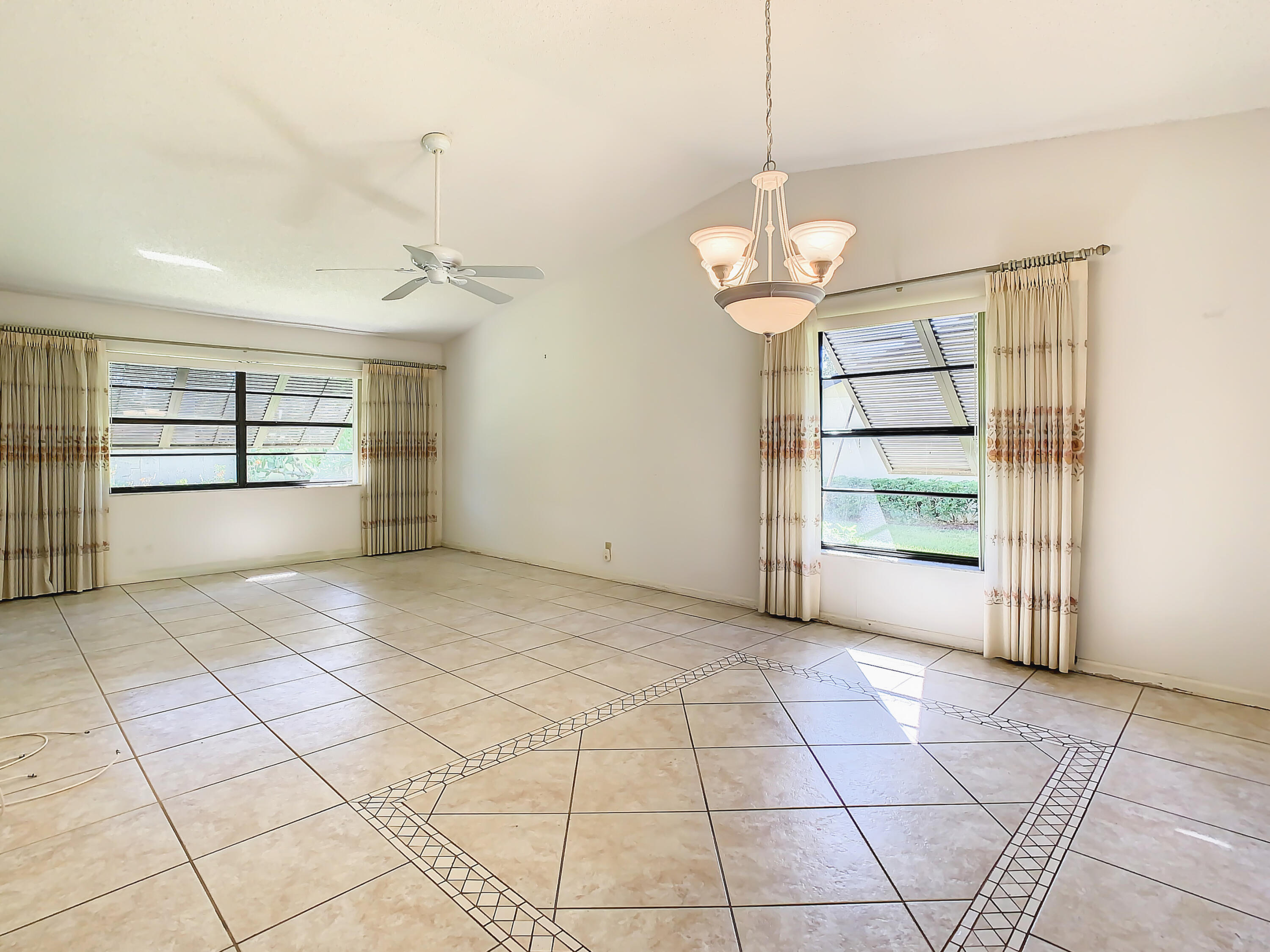 11 Ridge Pointe Drive, Unit D Boynton Beach, FL 33435 - Photo 17 of 26 11 Ridge Pointe Drive #D-19