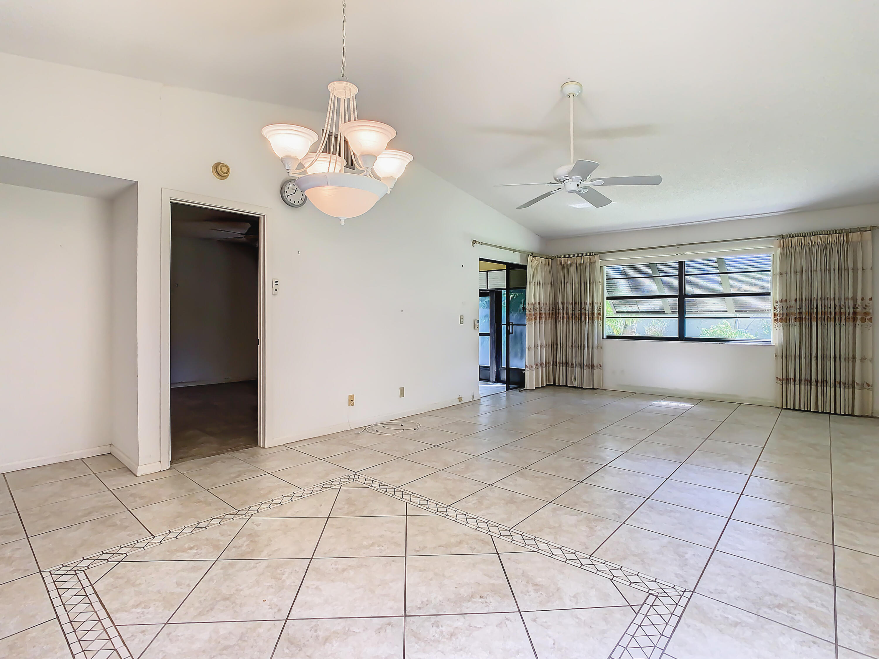 11 Ridge Pointe Drive, Unit D Boynton Beach, FL 33435 - Photo 18 of 26 11 Ridge Pointe Drive #D-20