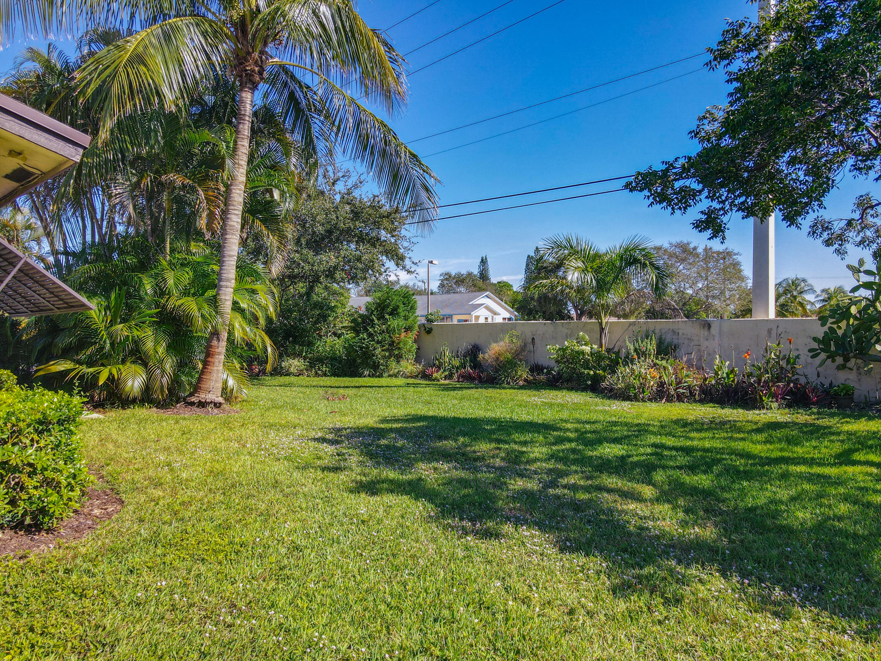 11 Ridge Pointe Drive, Unit D Boynton Beach, FL 33435 - Photo 20 of 26 11 Ridge Pointe Drive #D-43