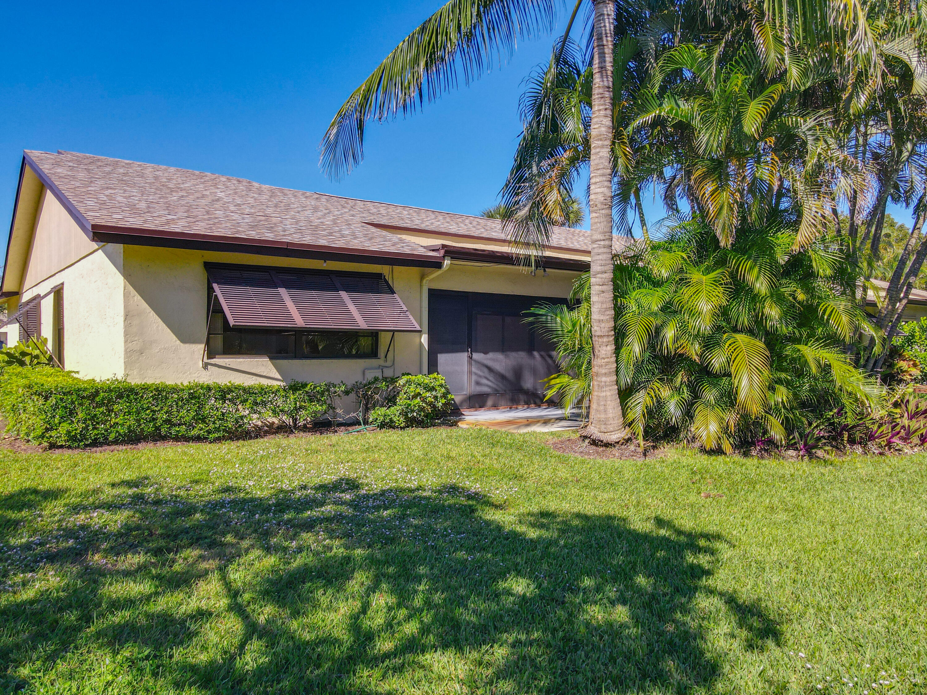 11 Ridge Pointe Drive, Unit D Boynton Beach, FL 33435 - Photo 21 of 26 11 Ridge Pointe Drive #D-44
