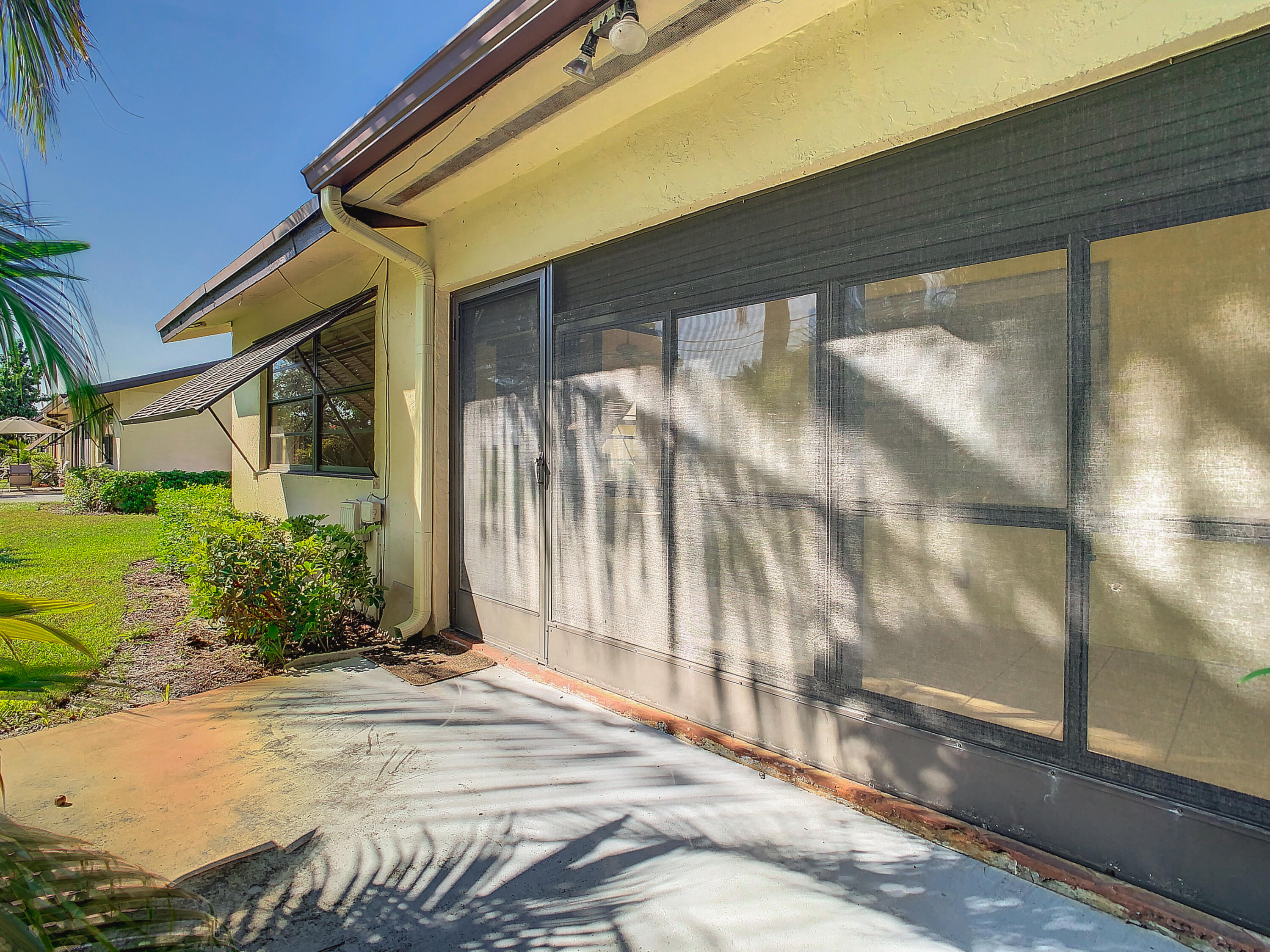 11 Ridge Pointe Drive, Unit D Boynton Beach, FL 33435 - Photo 23 of 26 11 Ridge Pointe Drive #D-40