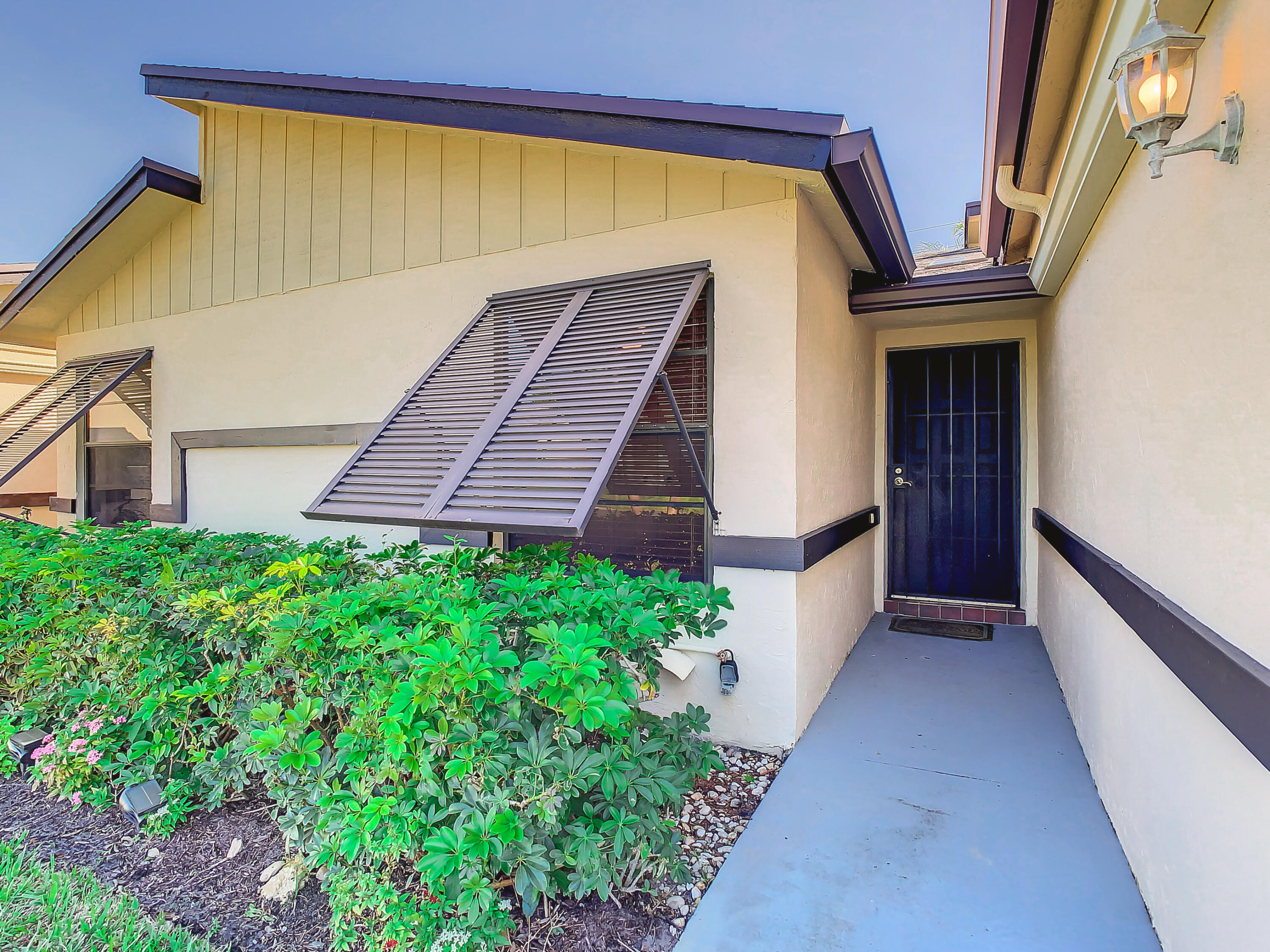 11 Ridge Pointe Drive, Unit D Boynton Beach, FL 33435 - Photo 3 of 26 11 Ridge Pointe Drive #D-12