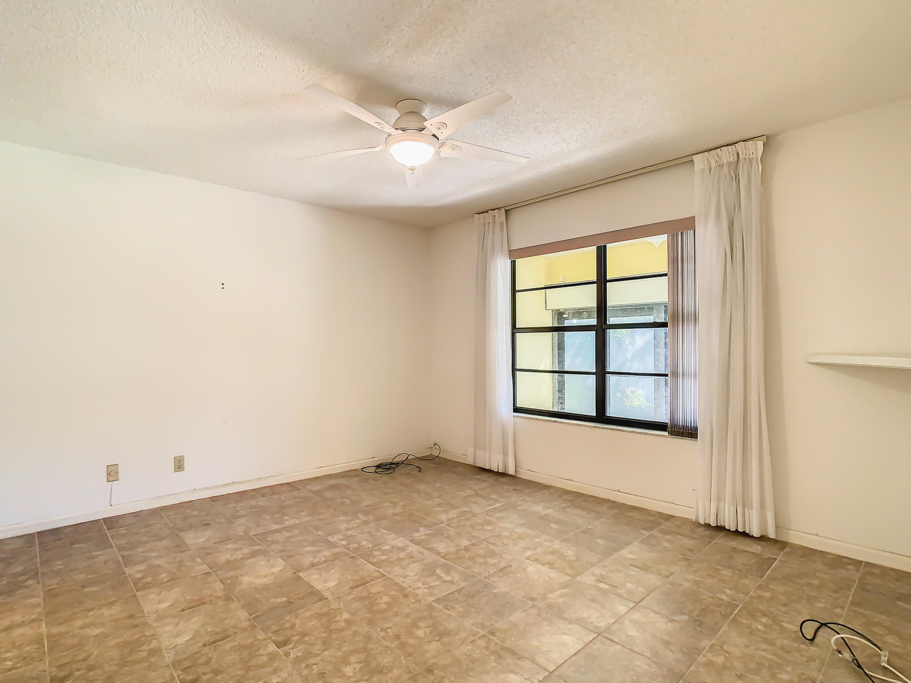 11 Ridge Pointe Drive, Unit D Boynton Beach, FL 33435 - Photo 7 of 26 11 Ridge Pointe Drive #D-25