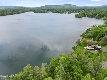 $675,000 | 172 Blythewood Drive, Pittsfield, MA 01201