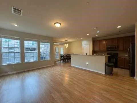 $2,300 | 5820 Stone Mountain Road, The Colony, TX 75056