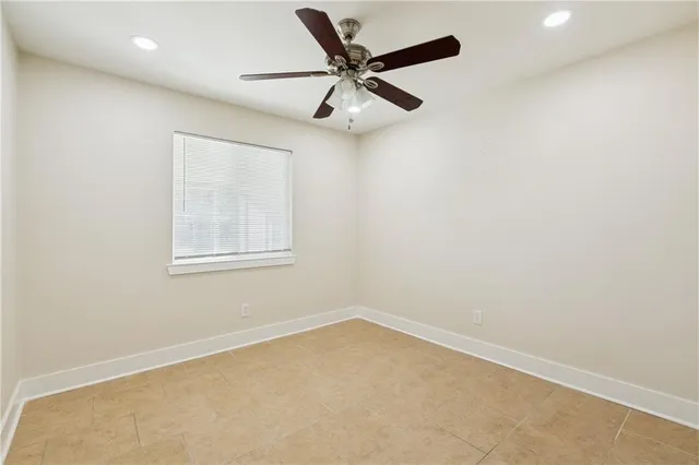 $2,400 | 530 Ashlawn Drive, Harahan, LA 70123