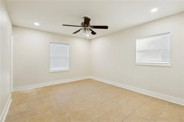 $2,400 | 530 Ashlawn Drive, Harahan, LA 70123