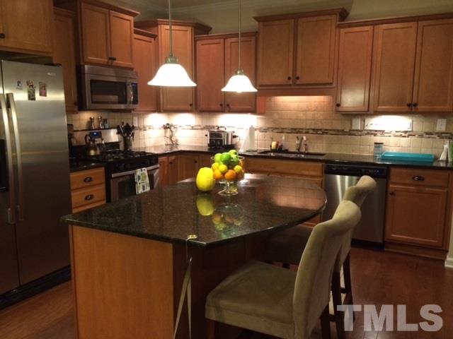 2425 Swans Rest Way Raleigh, NC 27606 - Photo 8 of 25