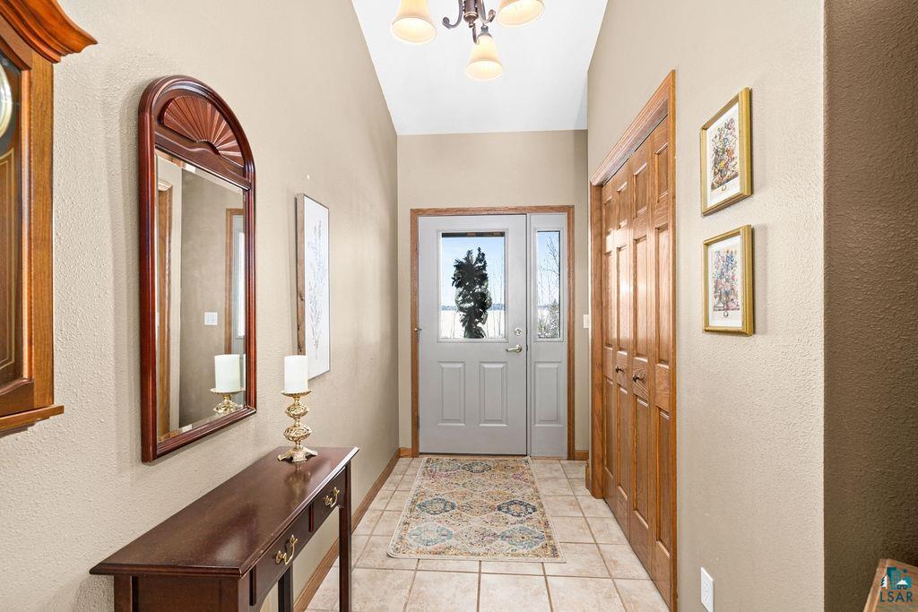 6139 North Sunset Ridge Road Duluth, MN 55803 - Photo 10 of 23 Entry