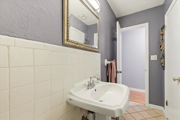 $279,500 | 1950 Longview Drive, Tallahassee, FL 32303