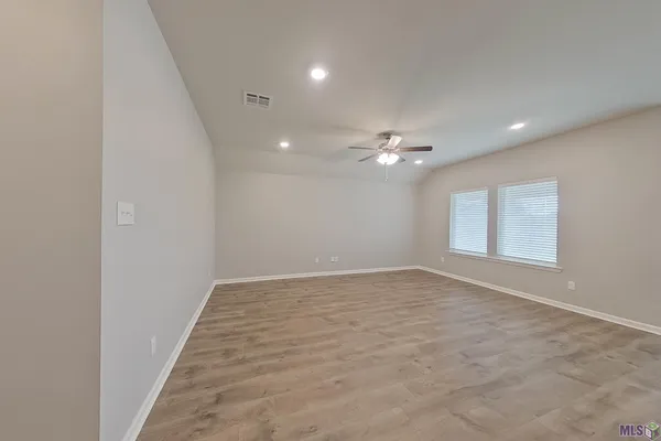 $1,895 | 410 Mango Drive, Lafayette, LA 70507