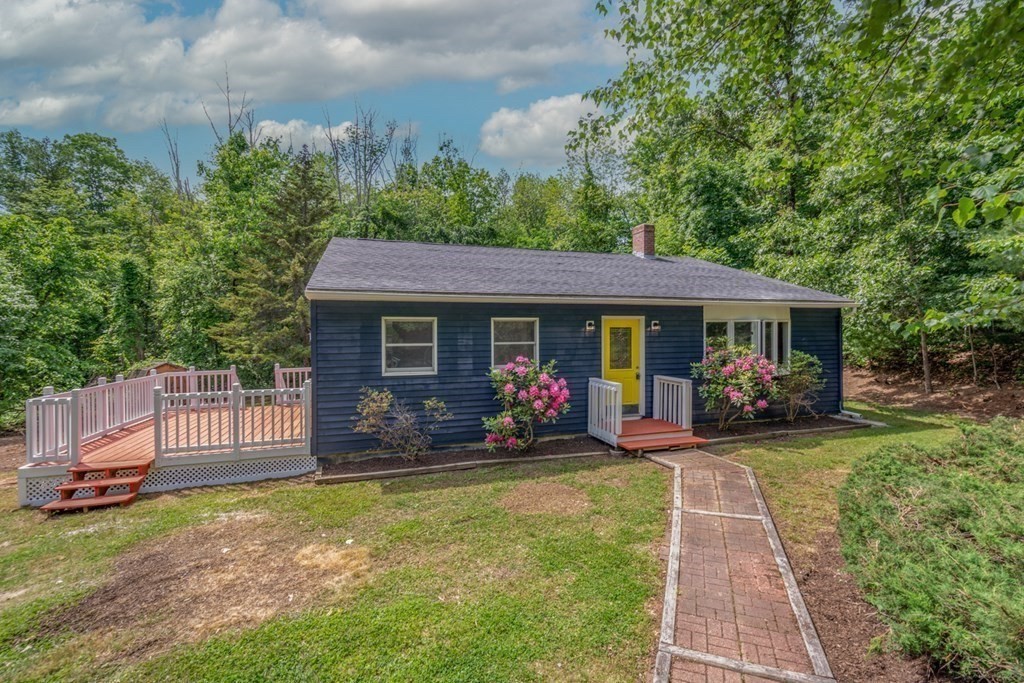 65 Carter Road Worcester, MA 01609 - Photo 1 of 21 Gallery Image 1