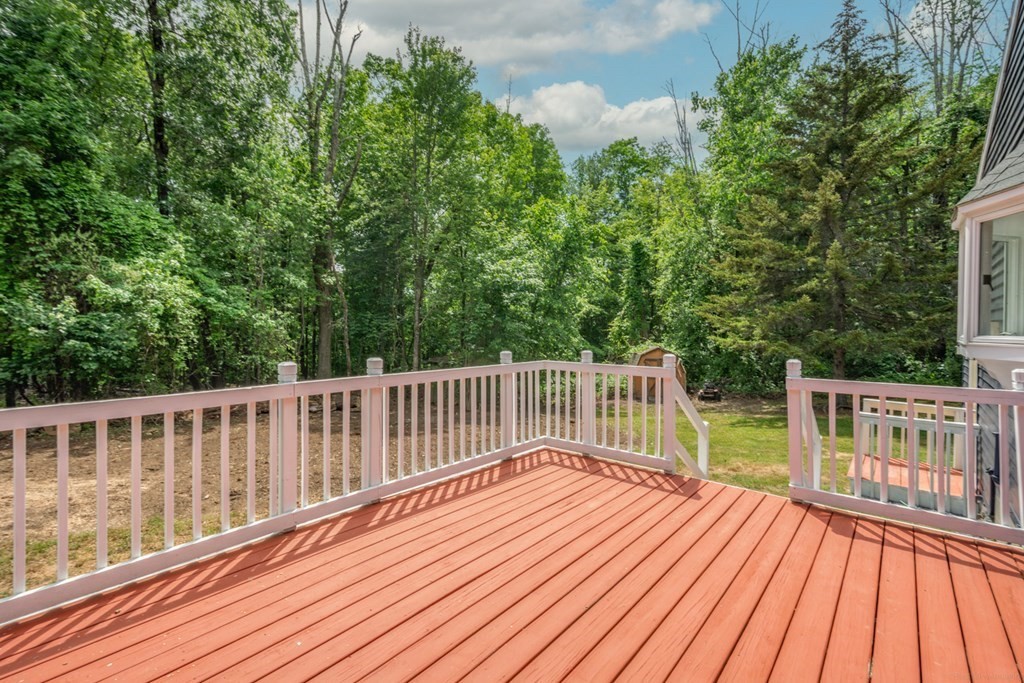 65 Carter Road Worcester, MA 01609 - Photo 16 of 21 Gallery Image 16