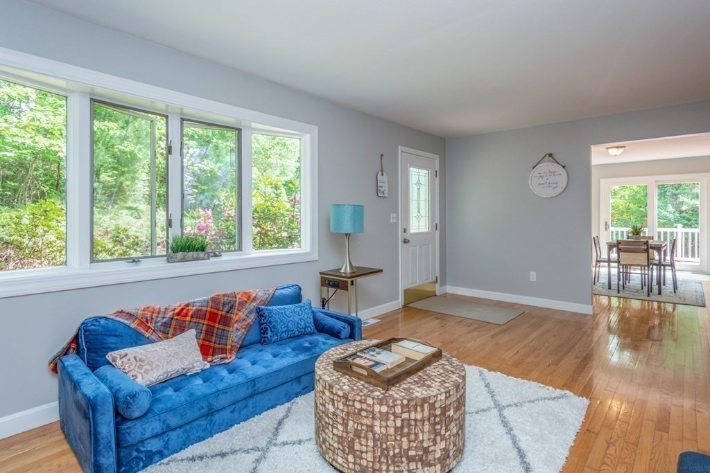 65 Carter Road Worcester, MA 01609 - Photo 9 of 21 Gallery Image 9