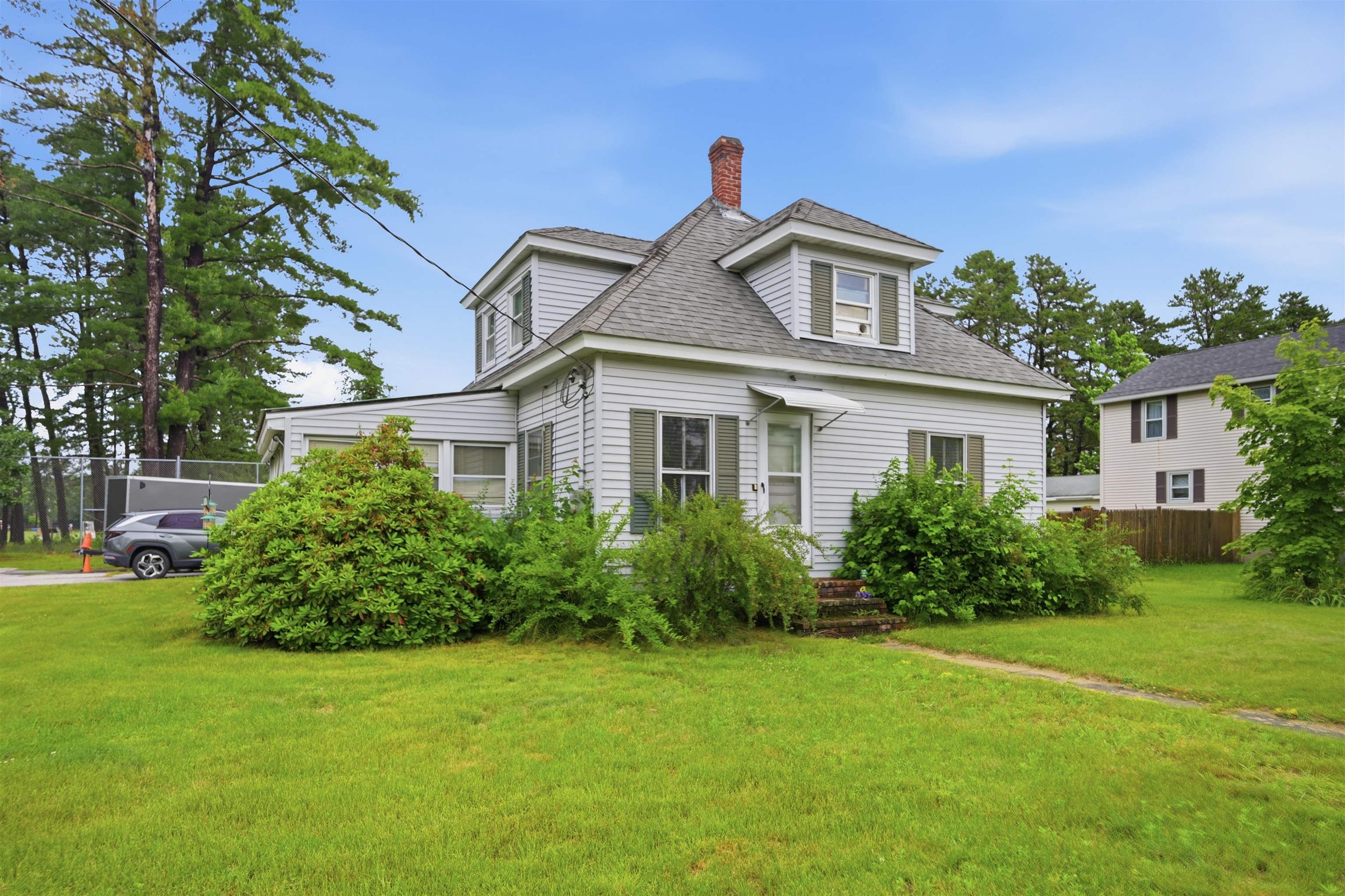 57 Pembroke Road Concord, NH 03301 - Photo 3 of 31