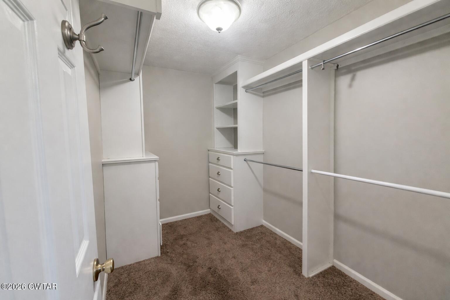 237 Executive Drive Jackson, TN 38305 - Photo 12 of 15 237 Executive Walkin Closet