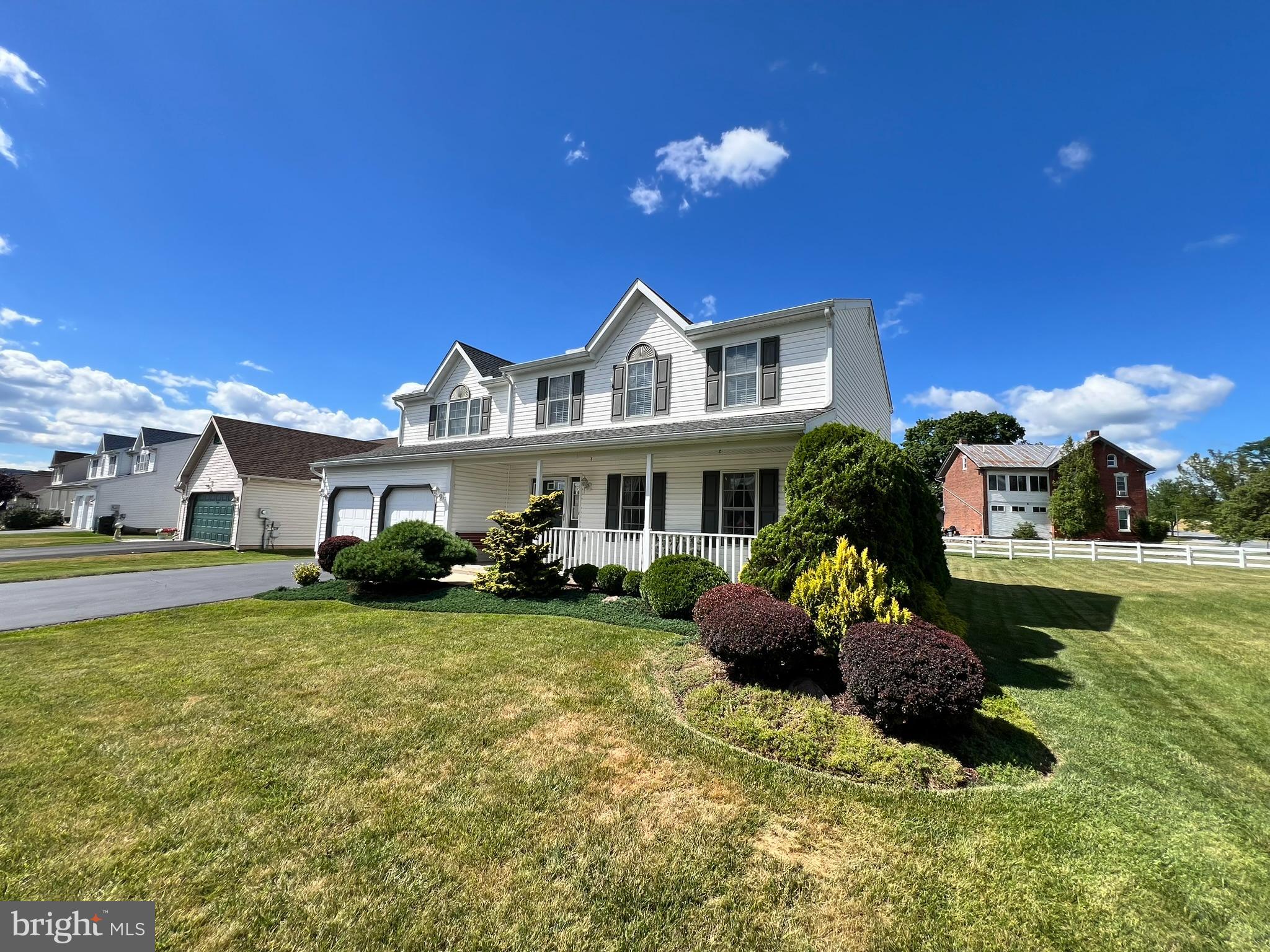 4571 Green Tree Road Reading, PA 19606 - Photo 2 of 27