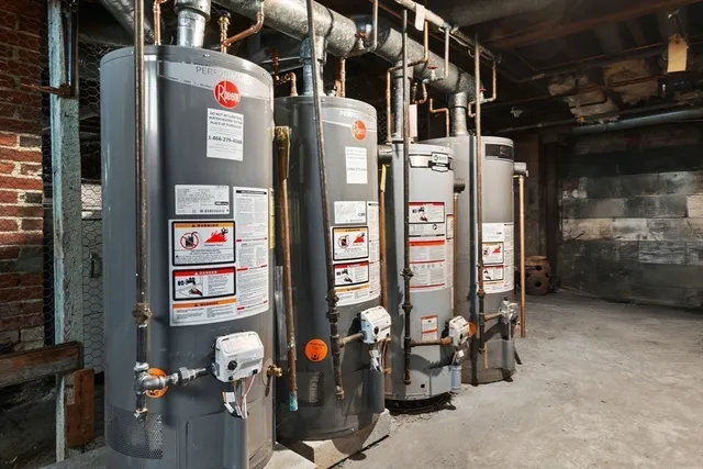 $1,299,900 | 508 Elliott Street, Beverly, MA 01915