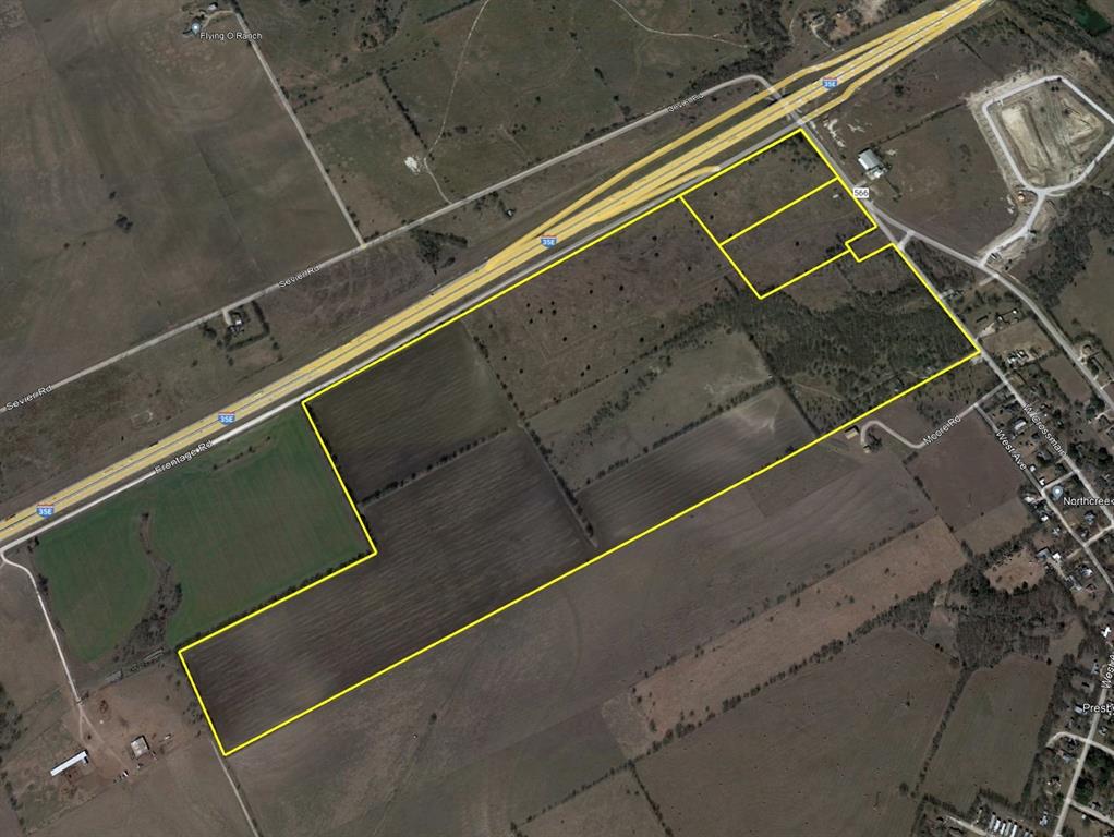 186 Interstate 35E Milford, TX 76670 - Photo 2 of 6 a close up of air conditioner duct