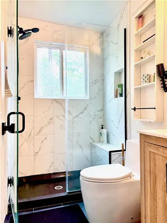 $1,900 | 2906 Prytania Street, Unit 203, New Orleans, LA 70115