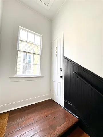 $1,900 | 2906 Prytania Street, Unit 203, New Orleans, LA 70115