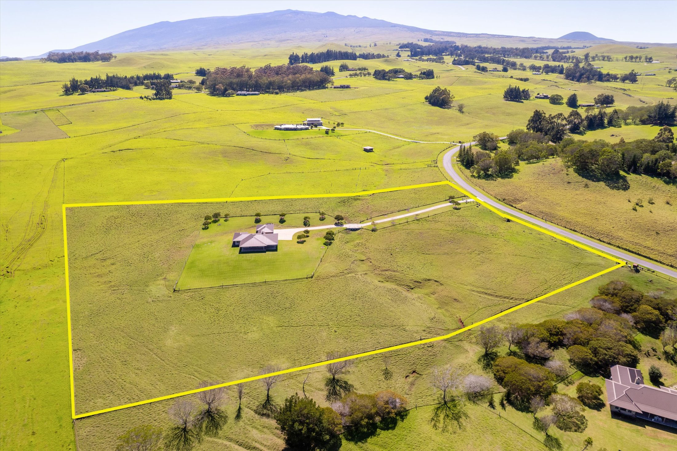 a view of an outdoor space and mountain