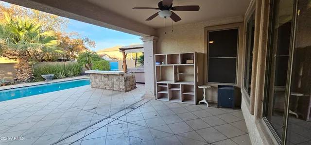 a view of a storage & utility room