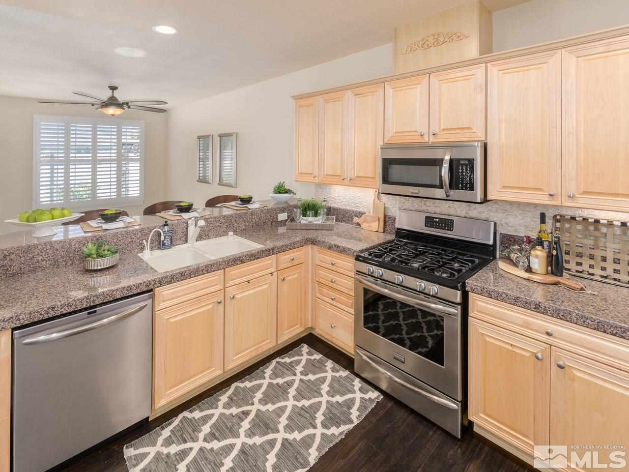 11027 Lamour Lane Reno, NV 89521 - Photo 8 of 23 Photo 8