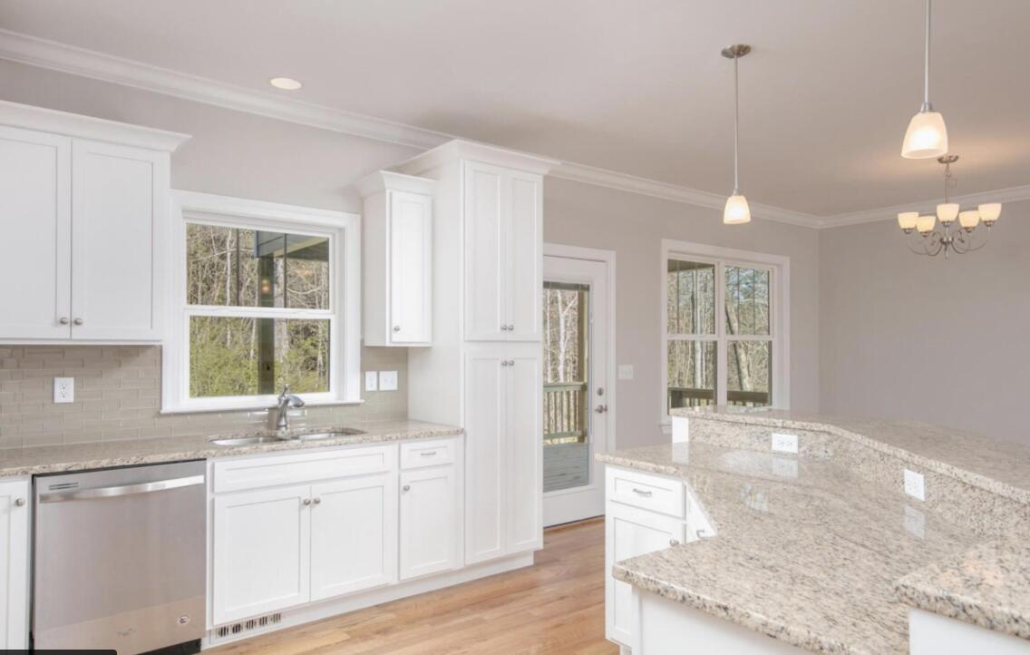 1675 Gable Green Drive Apison, TN 37302 - Photo 6 of 28 Screen Shot 2025-12-17 at 10.44.55 AM