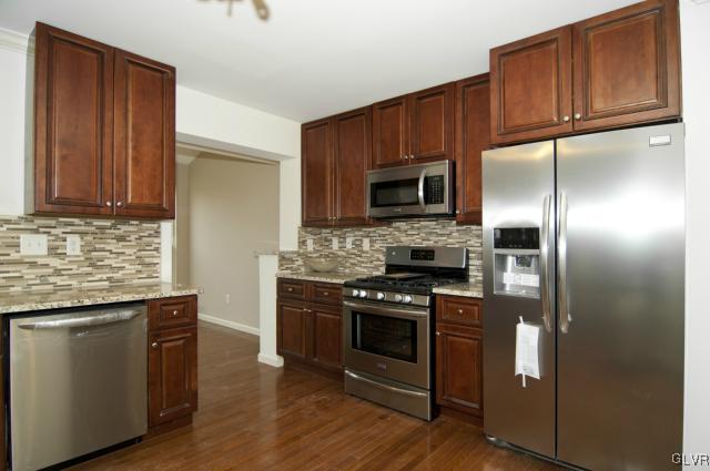 3216 Fox Hill Road Easton, PA 18045 - Photo 12 of 50 Gallery Image 12