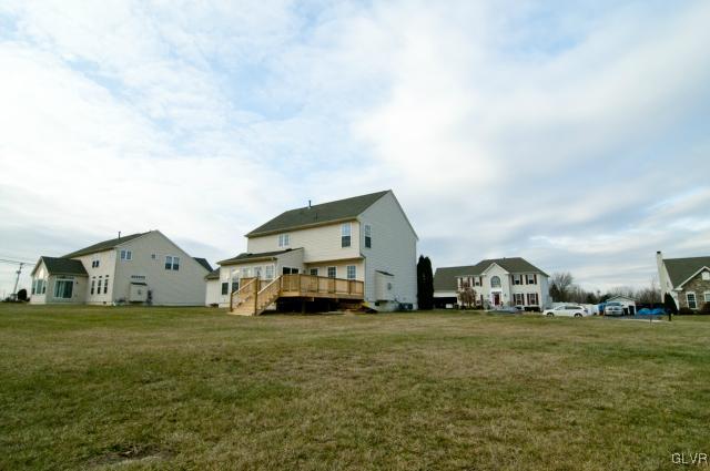 3216 Fox Hill Road Easton, PA 18045 - Photo 4 of 50 Gallery Image 4