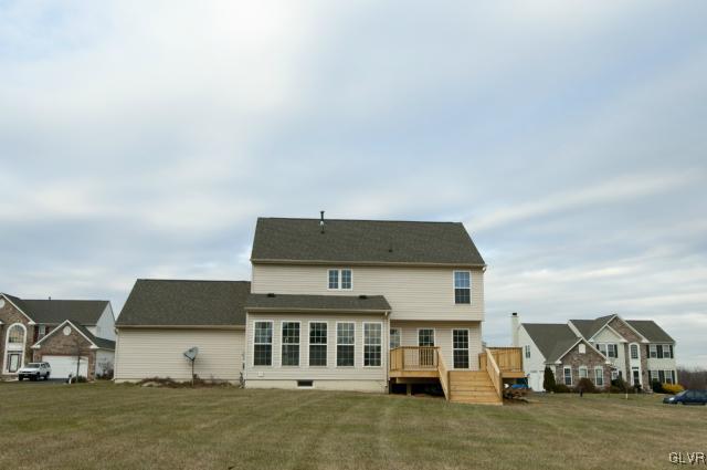 3216 Fox Hill Road Easton, PA 18045 - Photo 6 of 50 Gallery Image 6