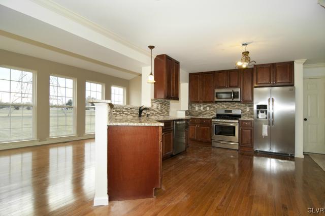 3216 Fox Hill Road Easton, PA 18045 - Photo 9 of 50 Gallery Image 9