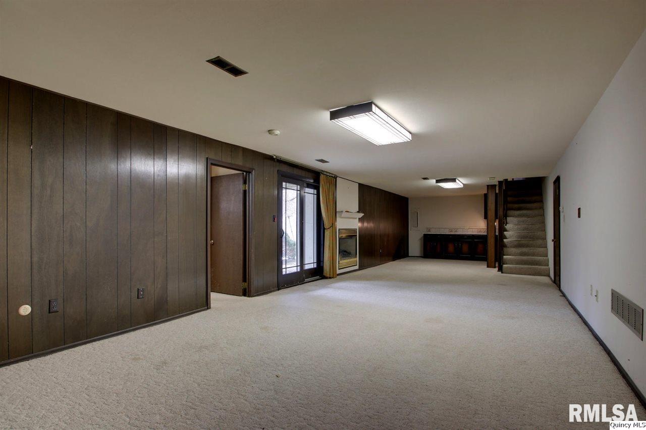 2820 Curved Creek Road Quincy, IL 62301 - Photo 8 of 10 Gallery Image 8