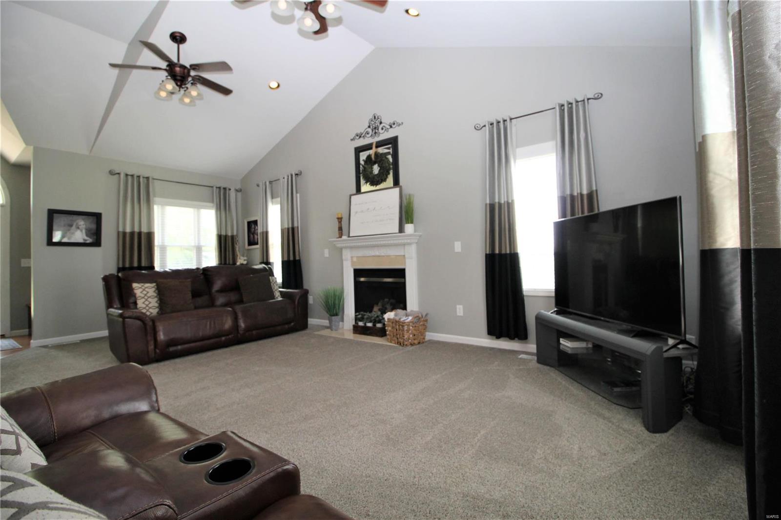 3145 Staunton Road Edwardsville, IL 62025 - Photo 16 of 58 Gallery Image 16