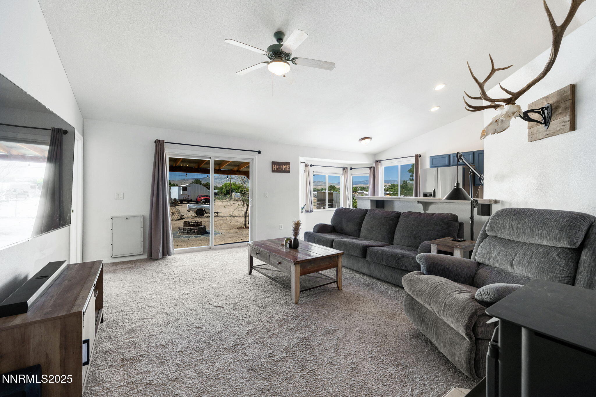 11610 Mistletoe Street Reno, NV 89506 - Photo 11 of 40 28-web-or-mls-11610 Mistletoe-15