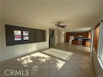 a view of a livingroom with furniture