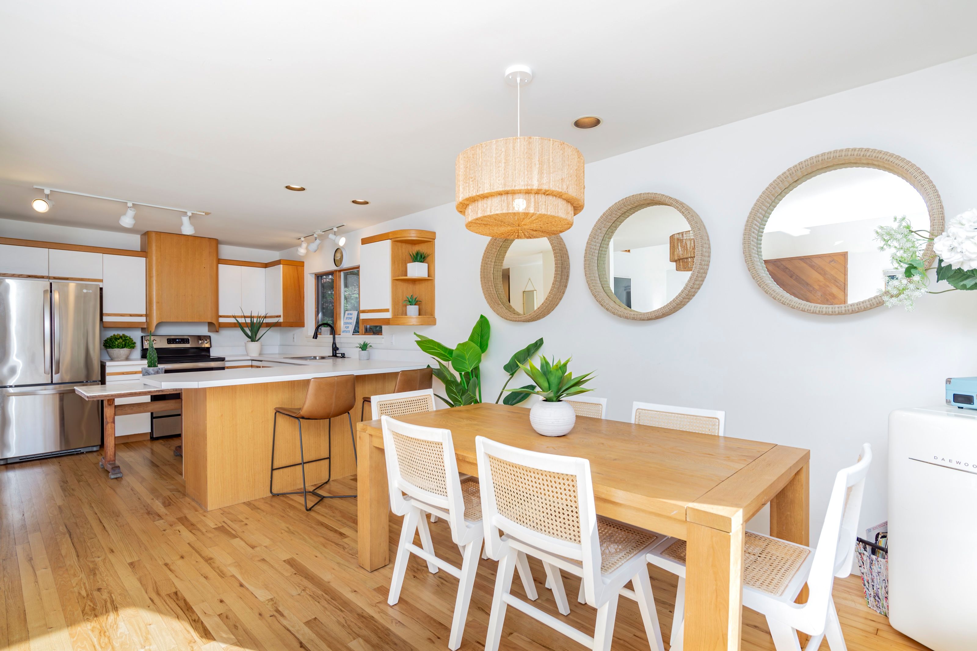 67 Edwards Hole Road East Hampton, NY 11937 - Photo 18 of 36