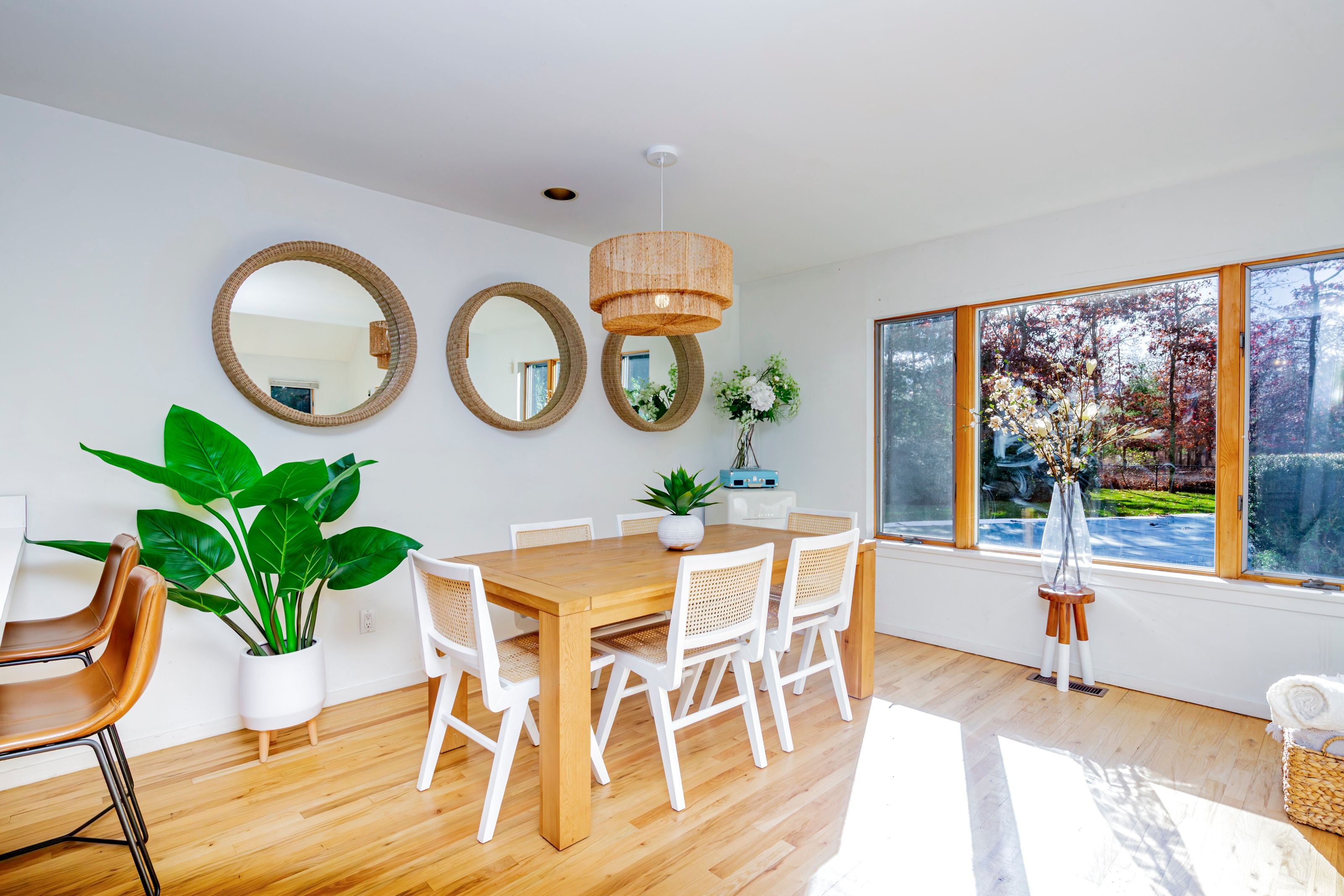 67 Edwards Hole Road East Hampton, NY 11937 - Photo 19 of 36