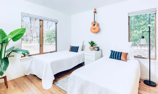 $45,000 | 67 Edwards Hole Road, East Hampton, NY 11937